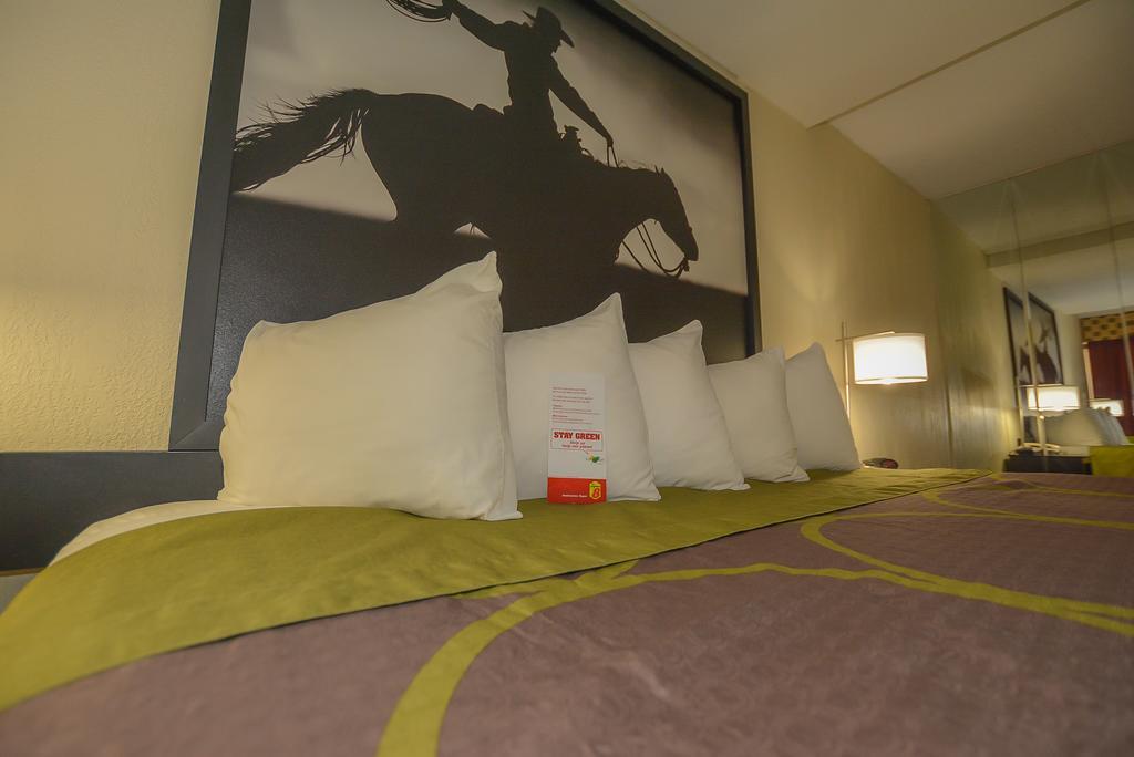 Hotel Super 8 By Wyndham Norman Esterno foto